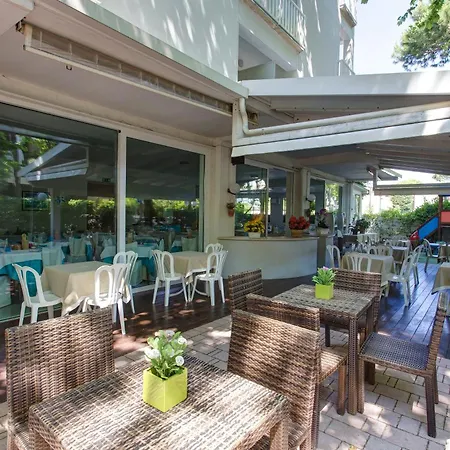 Hotel Gianlore 3*
